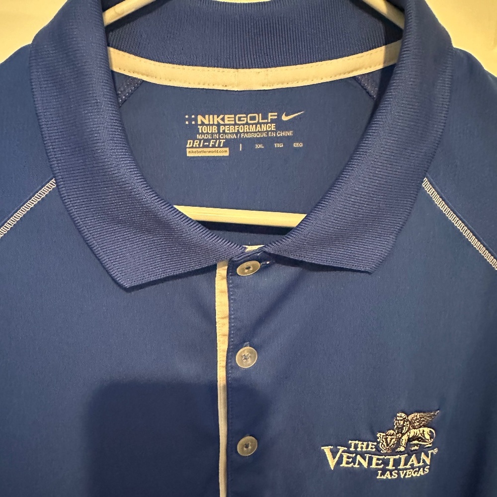 Mens Nike Dri-Fit Golf Polo, Royal Blue w "The Venetian" Logo, 2XL, CLEAN!!! -